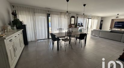 House 6 rooms of 153 m² in Connaux (30330)