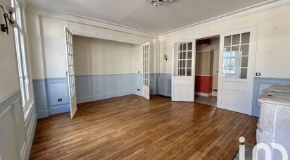 Appartement 4 pièces de 122 m² à Compiègne (60200)