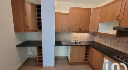 Appartement 2 pièces de 42 m² à Corbeil-Essonnes (91100)
