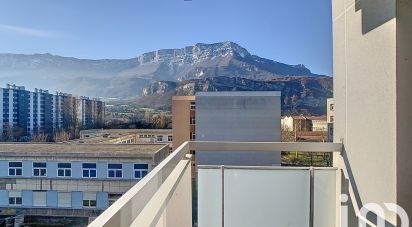 Apartment 3 rooms of 79 m² in Le Pont-de-Claix (38800)