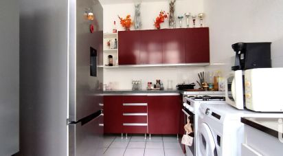 Apartment 3 rooms of 70 m² in Saint-Étienne (42100)
