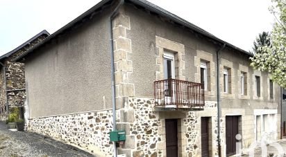Maison 5 pièces de 110 m² à Eyburie (19140)