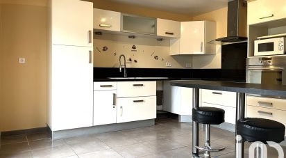 Maison 5 pièces de 110 m² à Eyburie (19140)