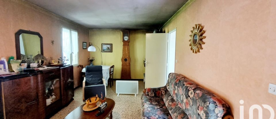Maison rustique 4 pièces de 94 m² à Rians (83560)