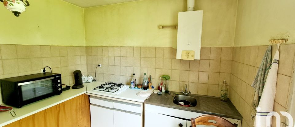 Maison rustique 4 pièces de 94 m² à Rians (83560)