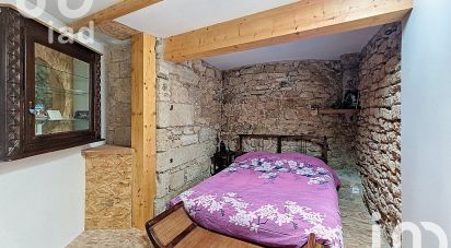 Building in Saint-Pons-de-Mauchiens (34230) of 196 m²
