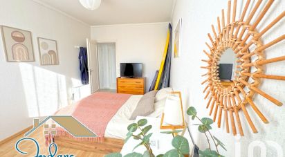 Apartment 3 rooms of 74 m² in Royan (17200)