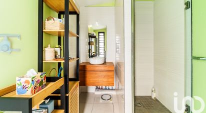 Apartment 4 rooms of 102 m² in Saint-Pierre (97410)