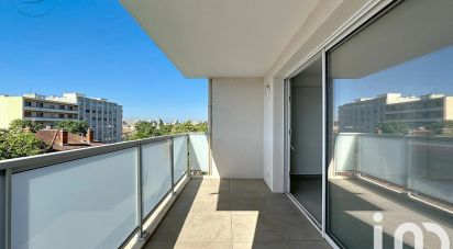 Apartment 3 rooms of 61 m² in Toulon (83000)