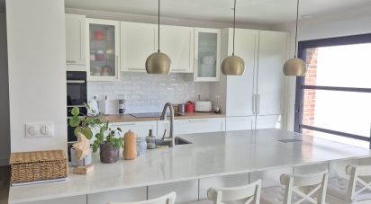 Pavilion 7 rooms of 152 m² in Brillon (59178)