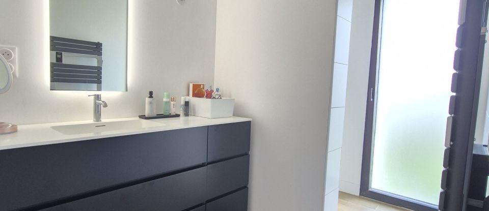 Pavilion 7 rooms of 152 m² in Brillon (59178)