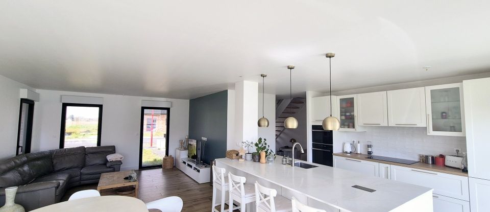 Pavilion 7 rooms of 152 m² in Brillon (59178)