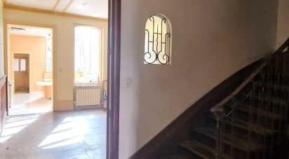 Building in Saint-Nicolas-de-la-Grave (82210) of 168 m²