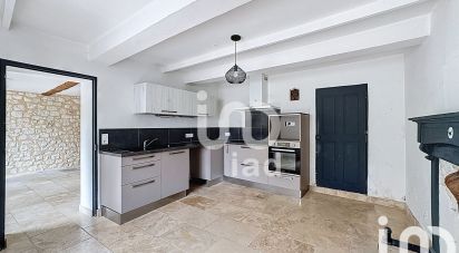Appartement 3 pièces de 74 m² à Lacoste (84480)