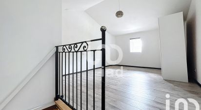 Appartement 3 pièces de 74 m² à Lacoste (84480)