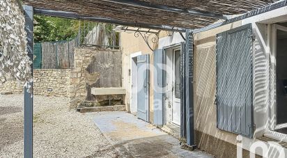 Appartement 3 pièces de 74 m² à Lacoste (84480)