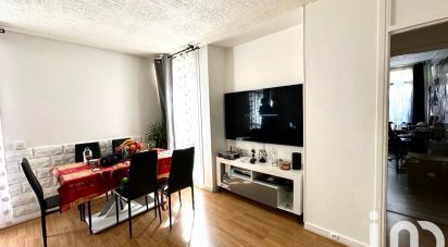 Appartement 3 pièces de 61 m² à Ris-Orangis (91130)