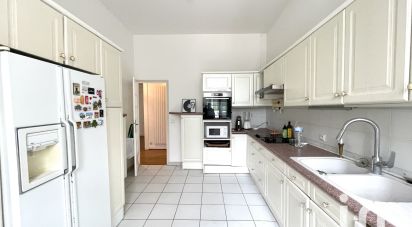 Appartement 7 pièces de 180 m² à Bordeaux (33000)