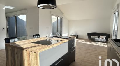 Appartement 4 pièces de 101 m² à Croix (59170)