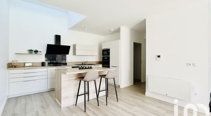 Maison 4 pièces de 102 m² à Croix (59170)