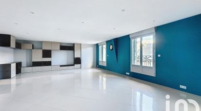 Building in Saint-Chély-d'Apcher (48200) of 455 m²