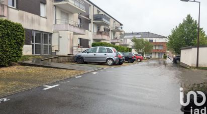 Apartment 2 rooms of 37 m² in Saint-Quentin (02100)