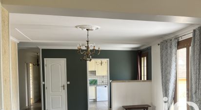 Maison 6 pièces de 114 m² à Thivars (28630)
