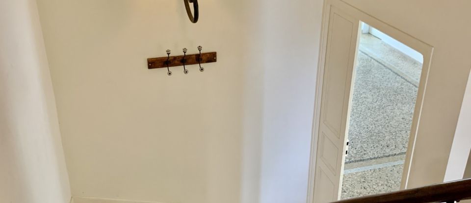 Maison de village 5 pièces de 176 m² à Clarensac (30870)