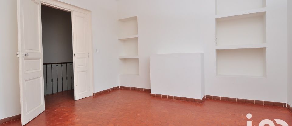 Maison de village 5 pièces de 176 m² à Clarensac (30870)