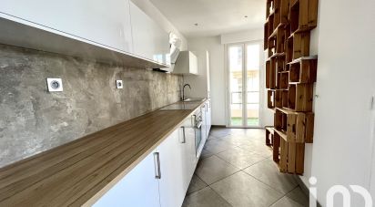 Apartment 3 rooms of 64 m² in Hyères (83400)