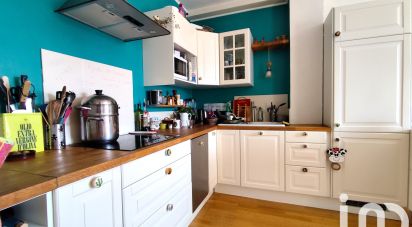 Apartment 3 rooms of 64 m² in Hyères (83400)