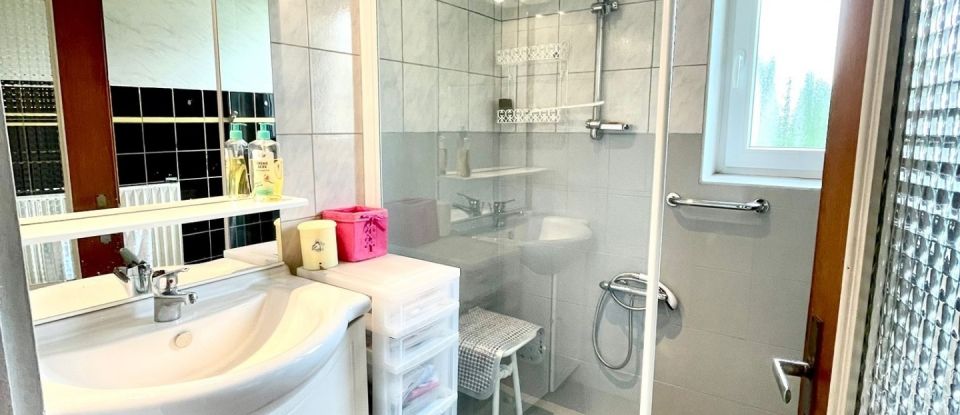 Maison de village 7 pièces de 161 m² à Kerling-lès-Sierck (57480)