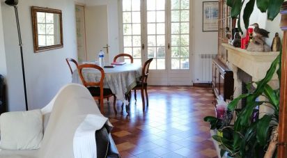 Traditional house 7 rooms of 190 m² in Crépy-en-Valois (60800)