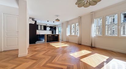 Apartment 3 rooms of 73 m² in Versailles (78000)
