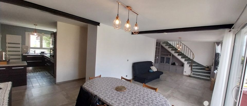 Maison 7 pièces de 120 m² à Chelles (77500)