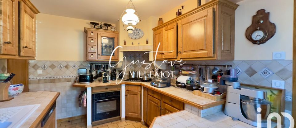 House 5 rooms of 110 m² in Ver-sur-Launette (60950)