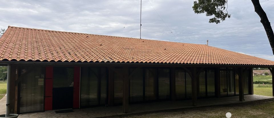 Maison traditionnelle 5 pièces de 193 m² à Orignolles (17210)