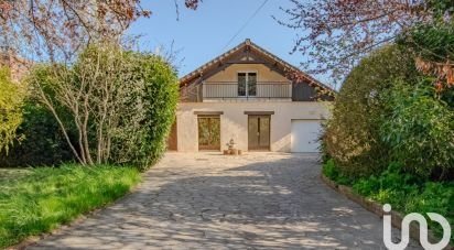 Maison 7 pièces de 152 m² à Maurepas (78310)