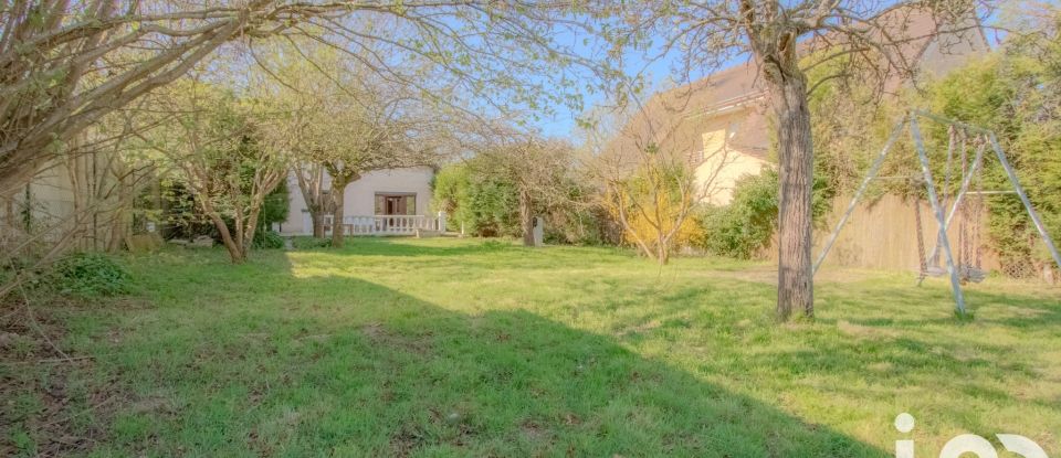 Maison 7 pièces de 152 m² à Maurepas (78310)