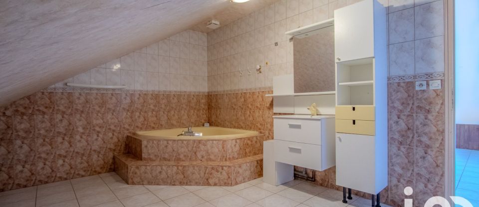 Maison 7 pièces de 152 m² à Maurepas (78310)