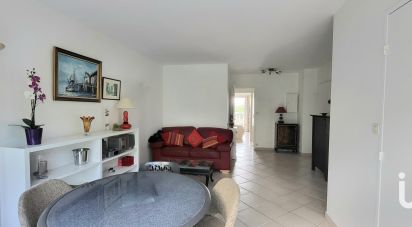 Apartment 2 rooms of 46 m² in Paris (75020)