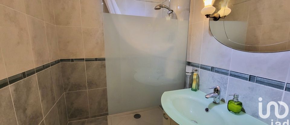 Apartment 2 rooms of 46 m² in Paris (75020)