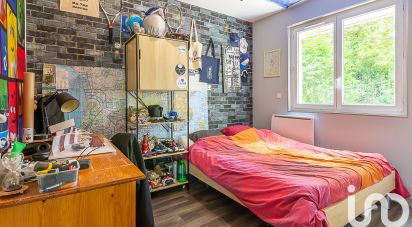 Maison 6 pièces de 130 m² à Villegouge (33141)