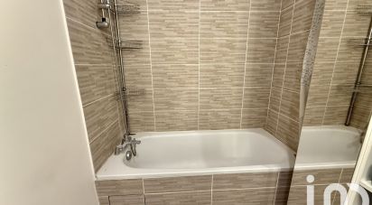 Apartment 3 rooms of 61 m² in Maurepas (78310)