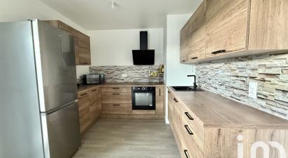 Apartment 3 rooms of 61 m² in Maurepas (78310)