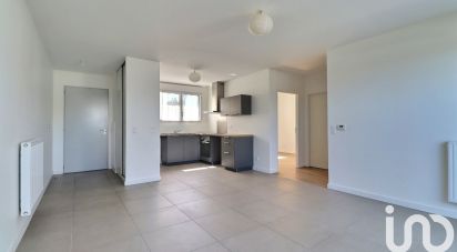 Apartment 3 rooms of 64 m² in Villenave-d'Ornon (33140)