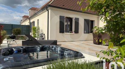 Pavilion 6 rooms of 118 m² in Lachelle (60190)