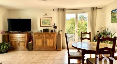 Traditional house 4 rooms of 81 m² in Marseille (13011)