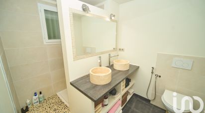 Traditional house 4 rooms of 81 m² in Marseille (13011)