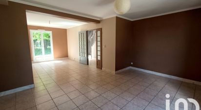 Maison 7 pièces de 132 m² à Hanches (28130)